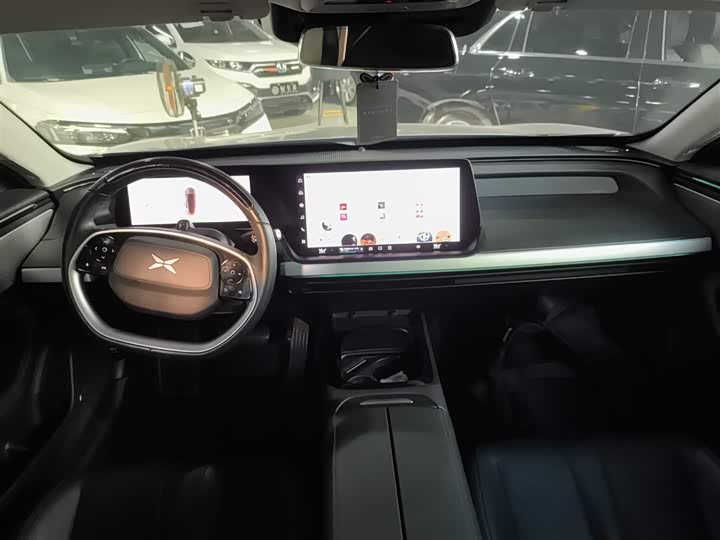 Фото 9 - XPeng P7