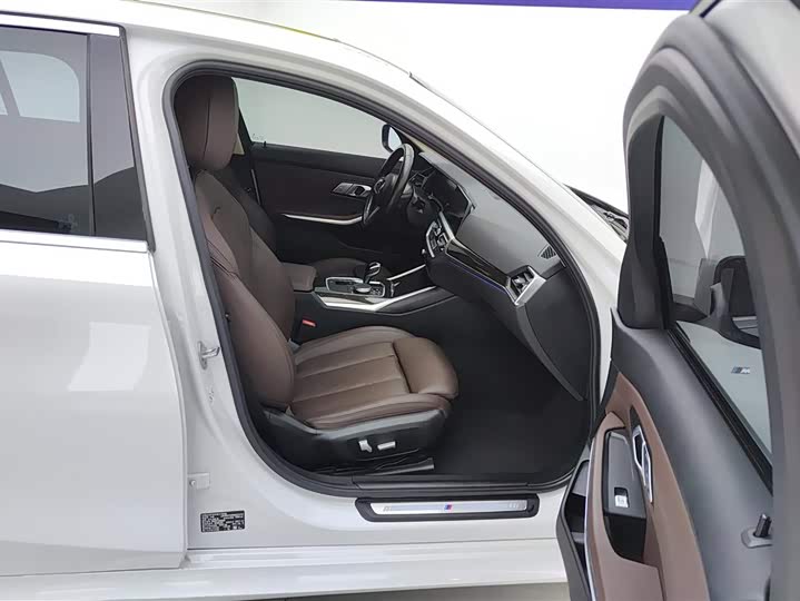 Фото 8 - BMW 3 Series