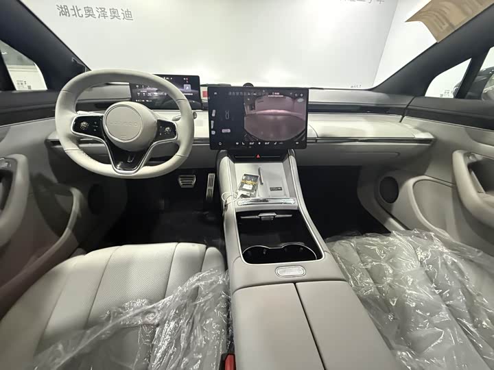 Фото 9 - Luxeed S7