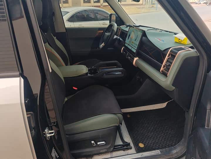 Фото 8 - Chery iCar 03