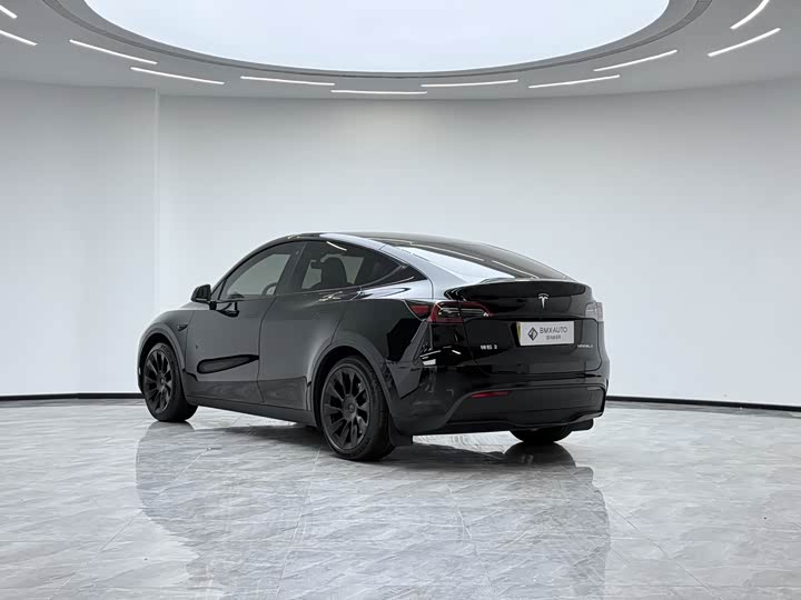 Фото 5 - Tesla Model Y