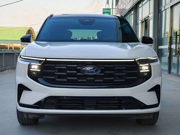 Фото 2 - Ford Edge