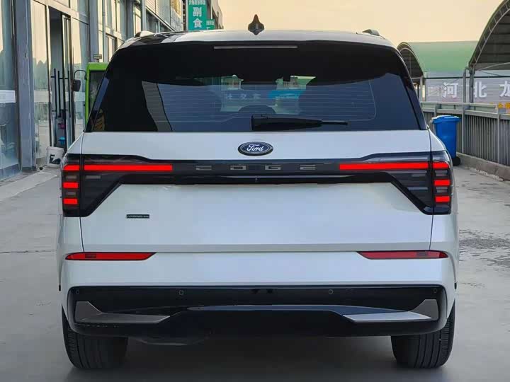 Фото 5 - Ford Edge