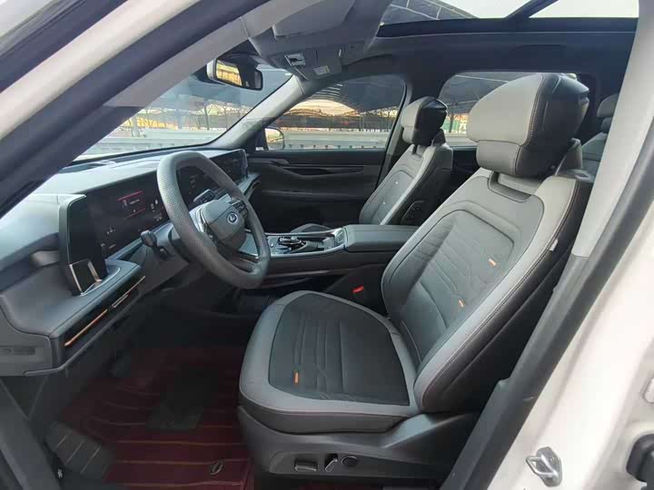 Фото 7 - Ford Edge