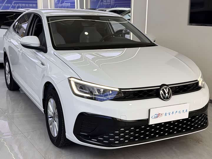 Фото 3 - Volkswagen Lavida