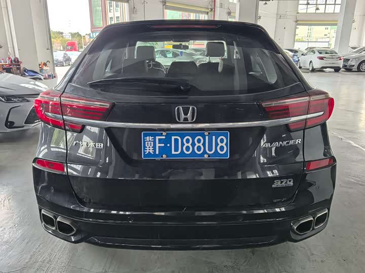 Фото 5 - Honda Avancier