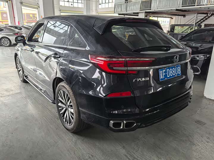 Фото 6 - Honda Avancier