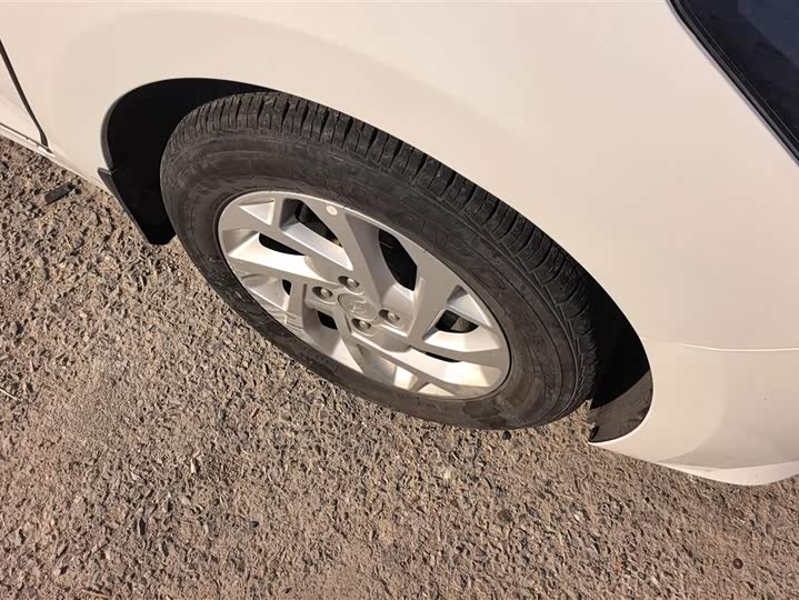 Фото 6 - Hyundai Verna