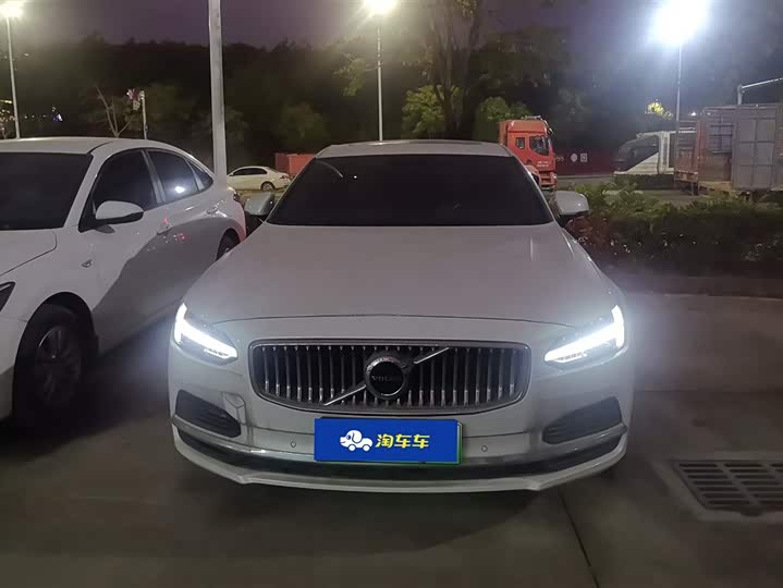 Фото 2 - Volvo S90 Hybrid