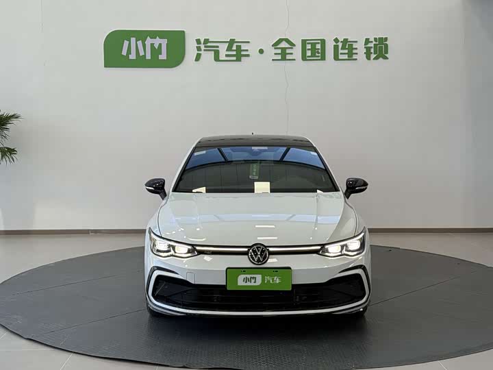 Фото 2 - Volkswagen Golf