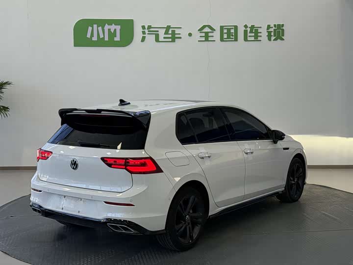 Фото 5 - Volkswagen Golf