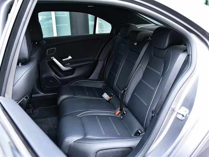 Фото 4 - Mercedes-Benz A-Class AMG