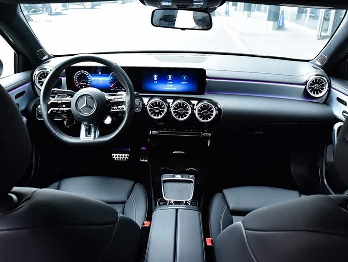 Фото 5 - Mercedes-Benz A-Class AMG