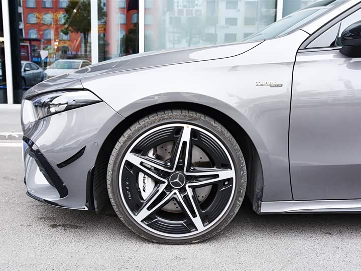 Фото 9 - Mercedes-Benz A-Class AMG