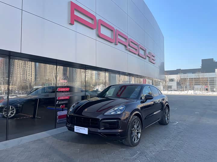 Фото 1 - Porsche Cayenne