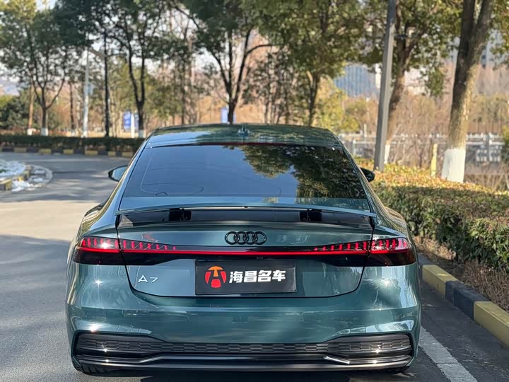 Фото 5 - Audi A7