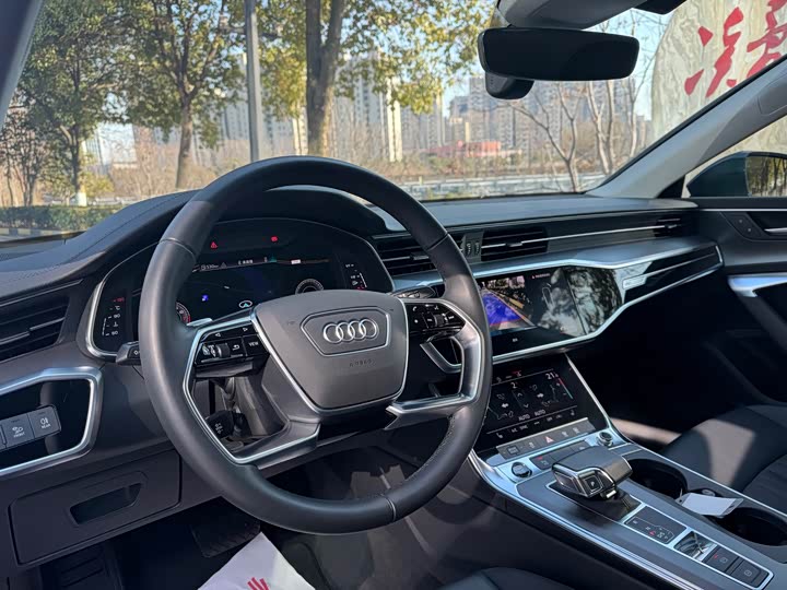 Фото 7 - Audi A7