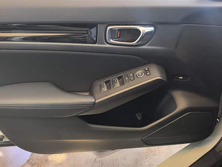 Фото 7 - Honda Civic