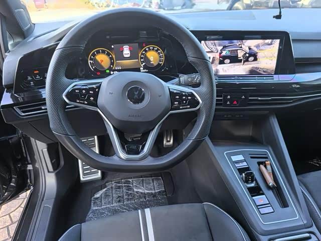 Фото 8 - Volkswagen Golf