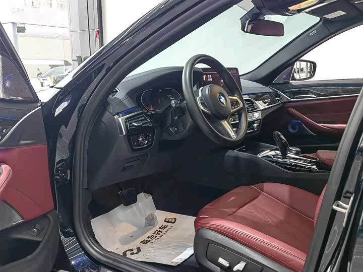 Фото 8 - BMW 5 Series