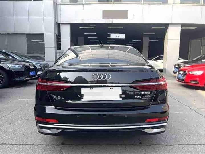 Фото 6 - Audi A6L