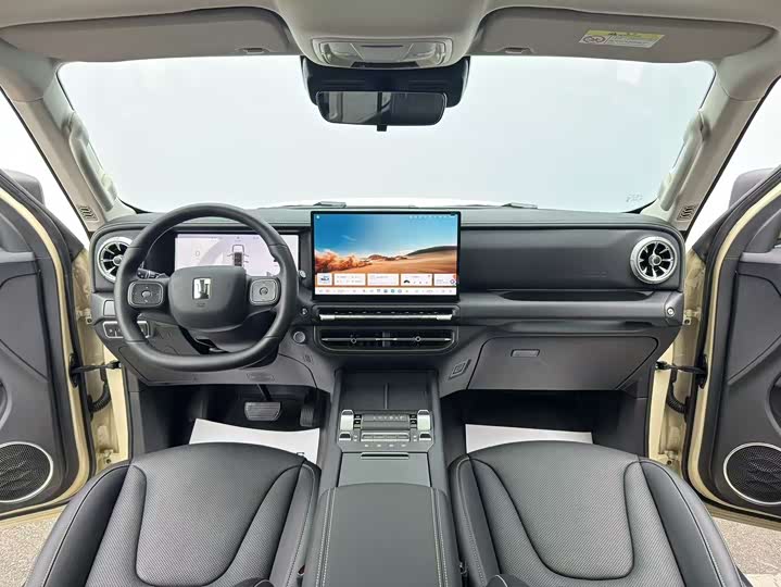 Фото 7 - Tank 300 Hybrid