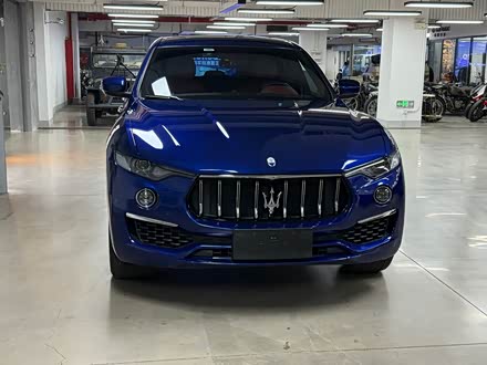 Фото 1 - Maserati Levante