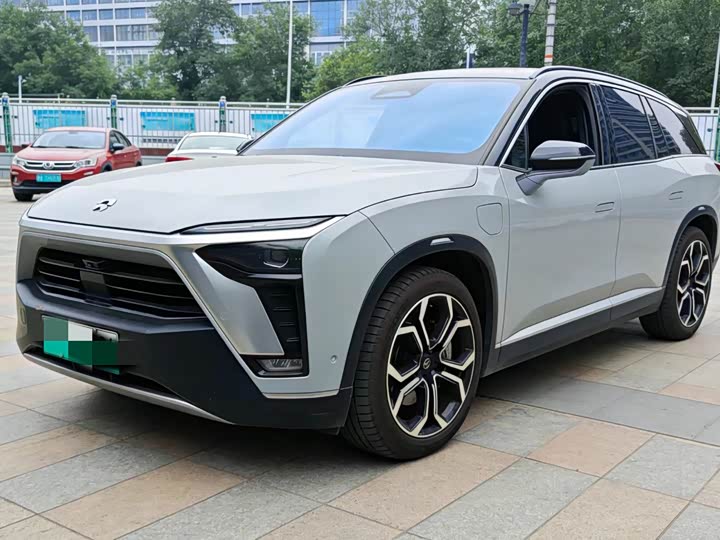 Фото 1 - Nio ES8