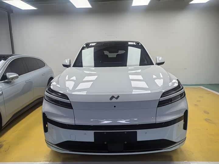 Фото 2 - Nio Onvo L90