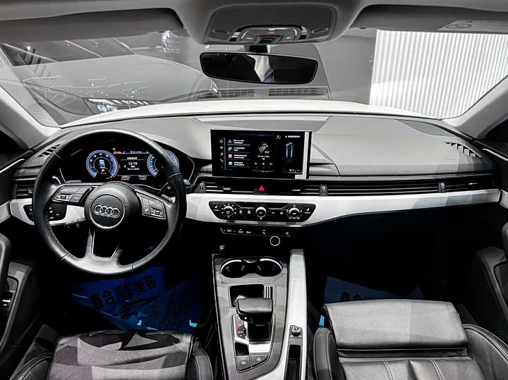 Фото 6 - Audi A4L