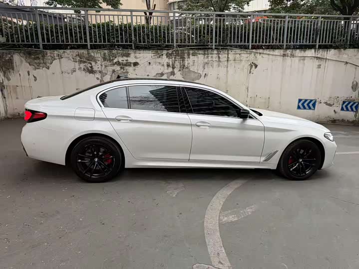 Фото 4 - BMW 5 Series