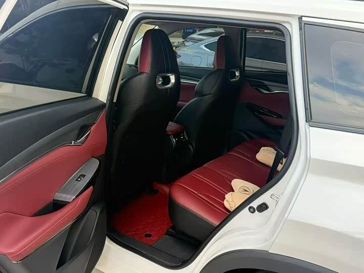 Фото 8 - Changan CS75 Plus