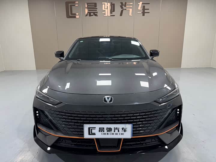 Фото 2 - Changan UNI-V