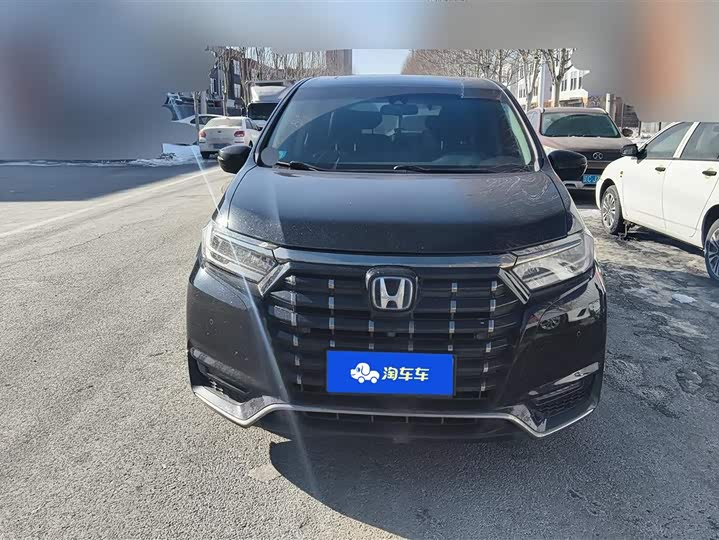 Фото 2 - Honda Elysion