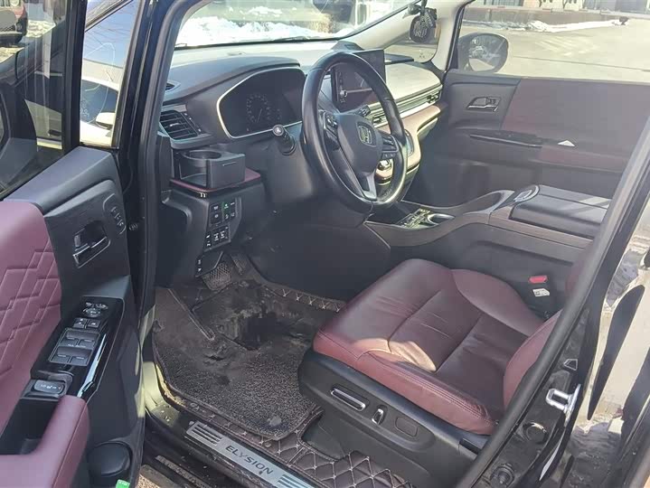 Фото 9 - Honda Elysion