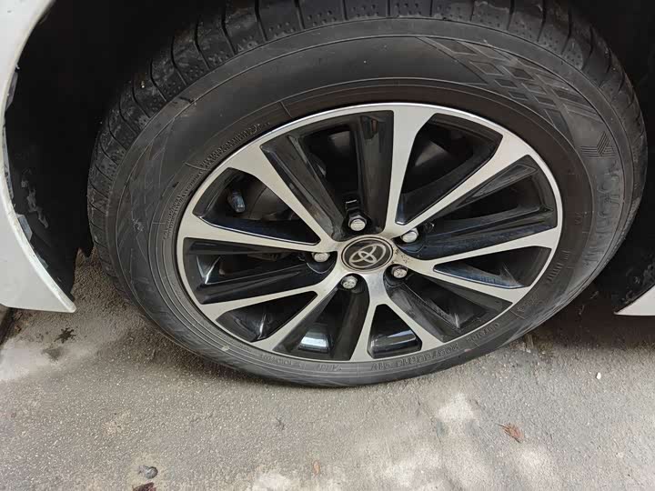 Фото 3 - Toyota Levin