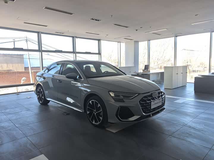 Фото 2 - Audi A3