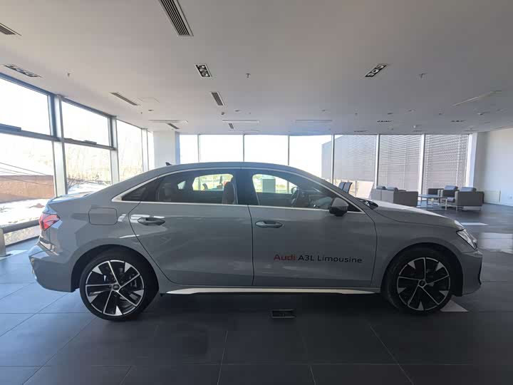 Фото 5 - Audi A3