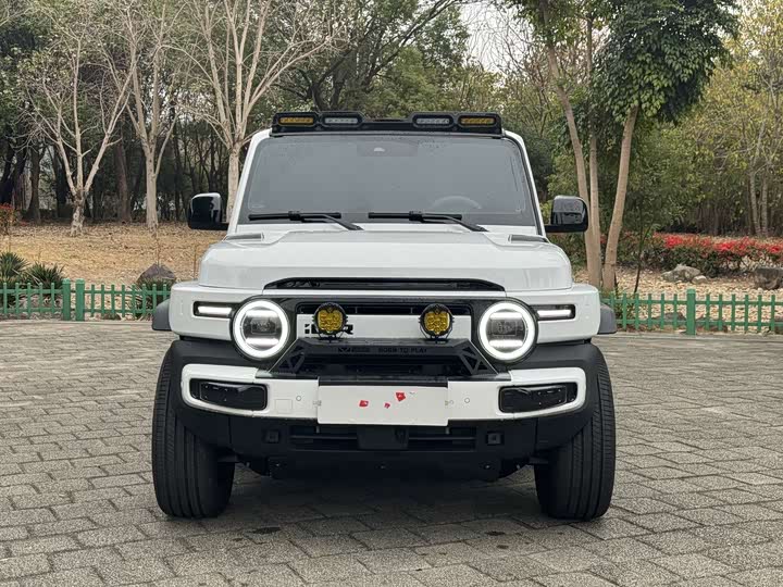 Фото 2 - Chery iCar V23