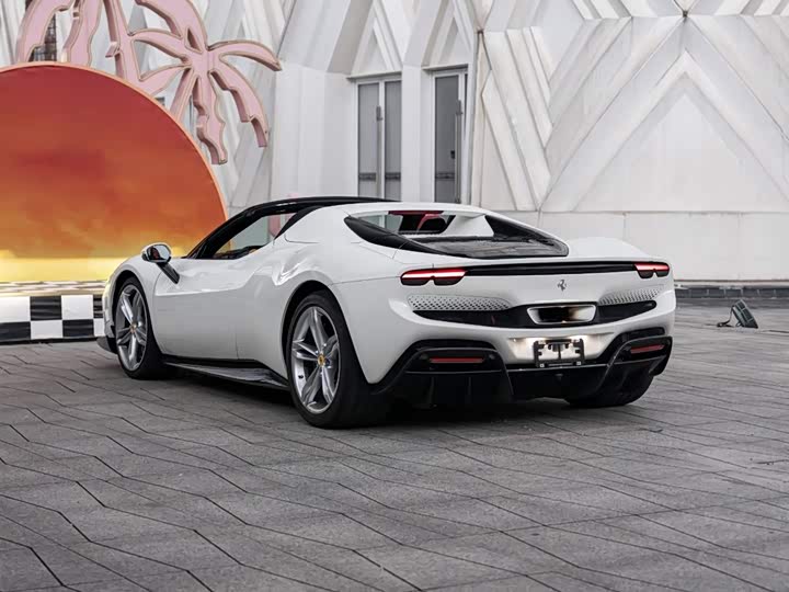 Фото 6 - Ferrari 296