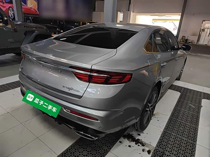 Фото 7 - Geely Preface