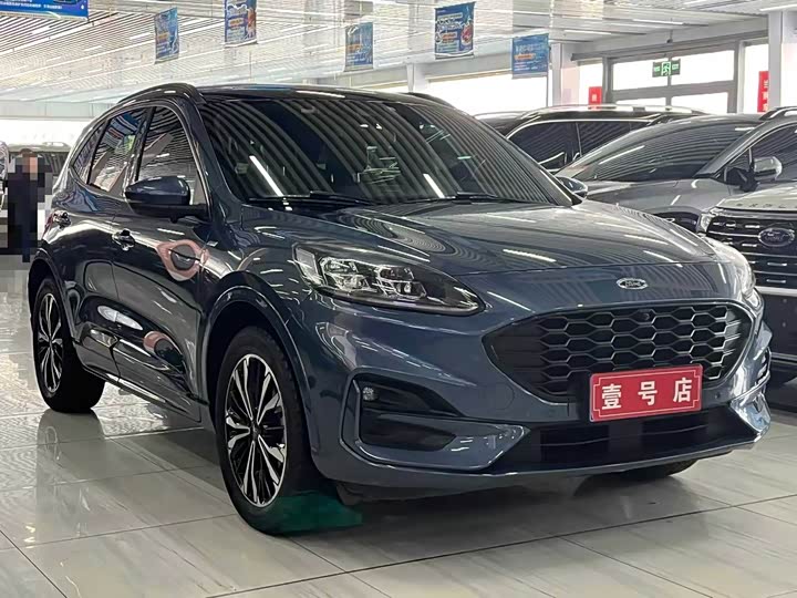 Фото 3 - Ford Escape