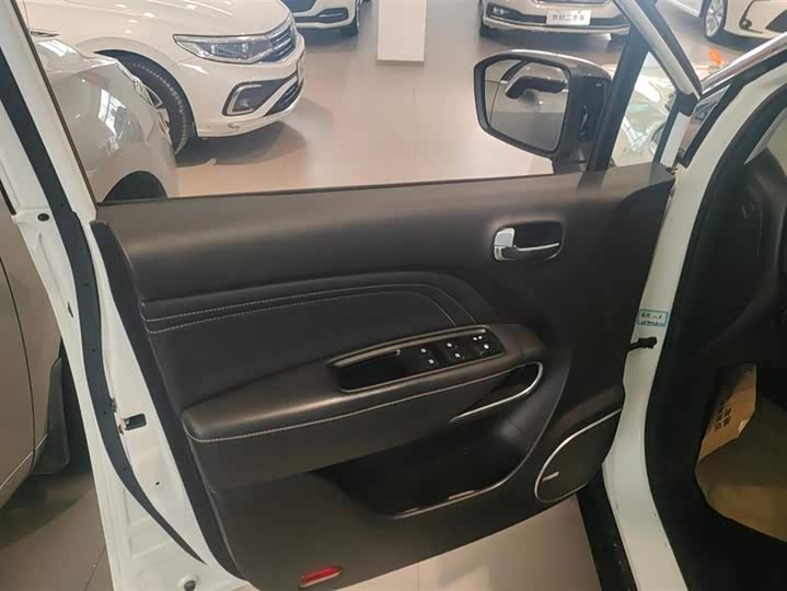 Фото 7 - GAC Trumpchi GS3