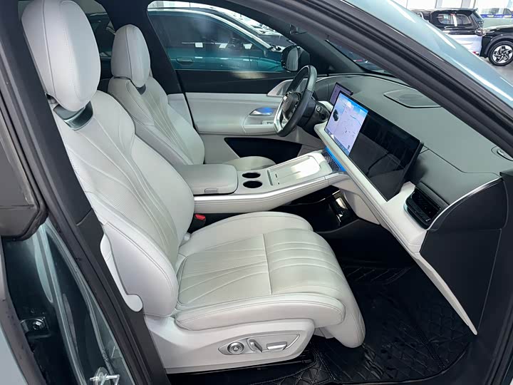 Фото 9 - XPeng G9