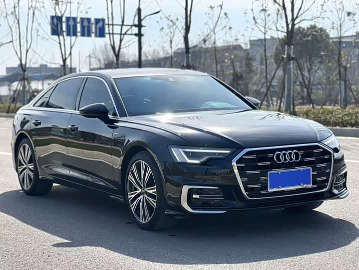 Фото 3 - Audi A6L