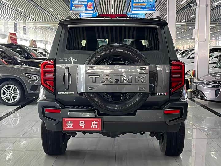 Фото 5 - Tank 400 Hybrid