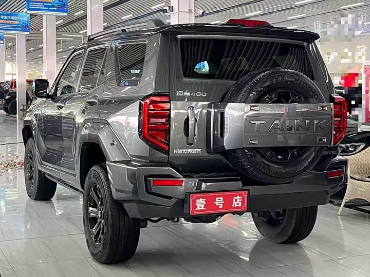 Фото 6 - Tank 400 Hybrid