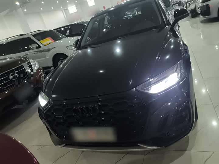 Фото 3 - Audi Q5L