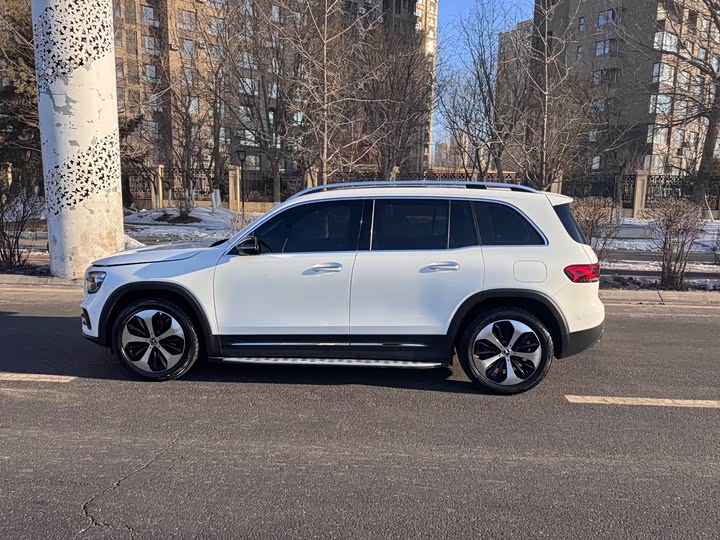 Фото 4 - Mercedes-Benz GLB-Class