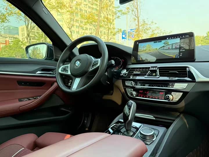 Фото 4 - BMW 5 Series